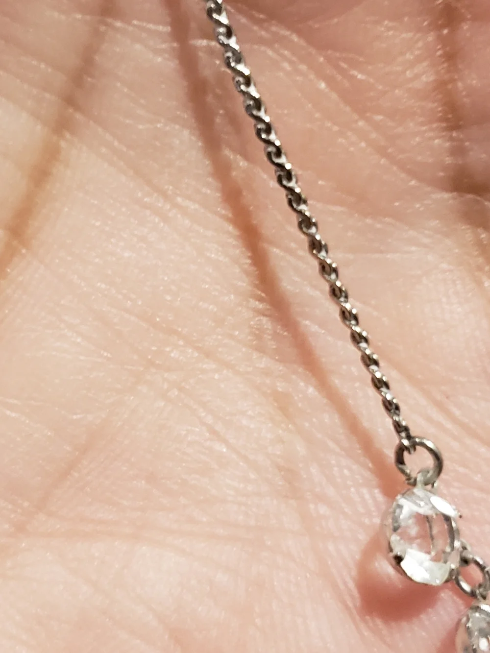 Vintage Sparkling  Floral Crystal Pendant Necklace.